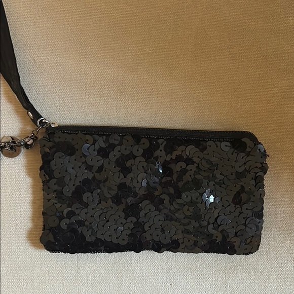 Black Sparkly Sequin Wristlet with Zipper - Picture 3 of 7